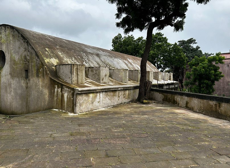 Shivadi Fort, Mumbai, Maharashtra, India